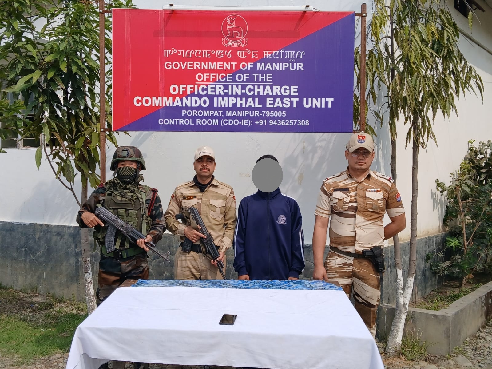 SecuForces with the arrestees (Photo/X/@manipur_police)