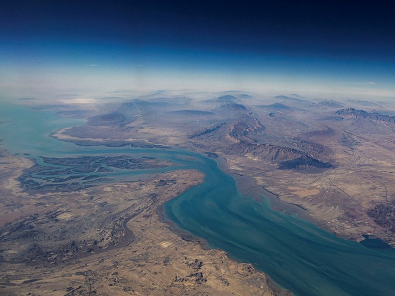Strait of Hormuz (Photo/Reuters) Strait of Hormuz (Photo/Reuters)