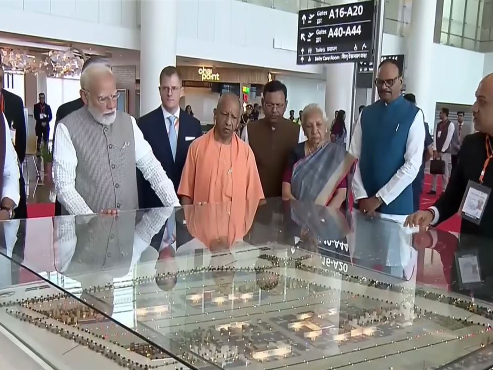 Prime Minister Narendra Modi with UP CM Yogi Adityanath at Noida International Airport (Photo/DD) Prime Minister Narendra Modi with UP CM Yogi Adityanath at Noida International Airport (Photo/DD)
