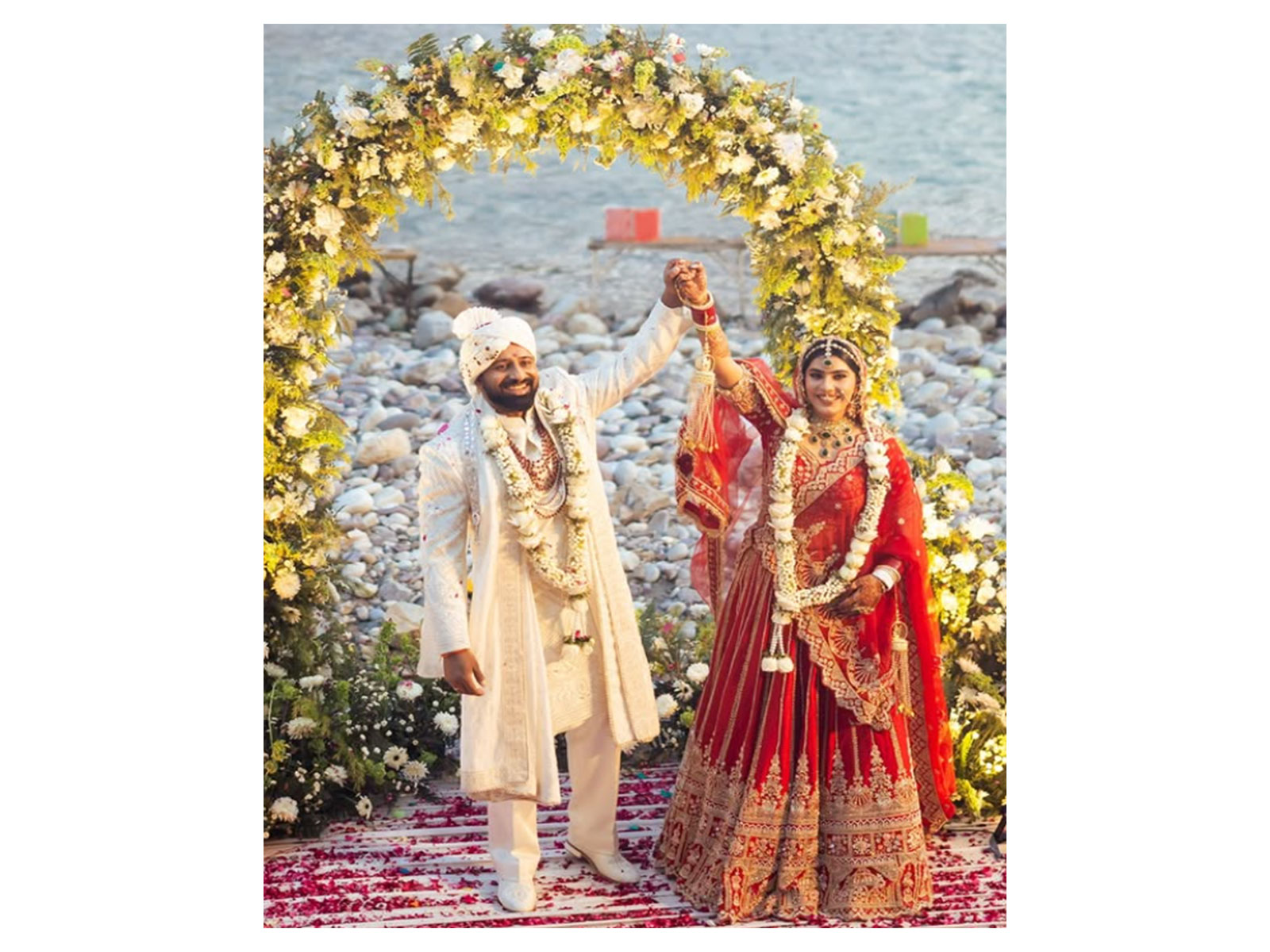 Rajat Dalal with his bride (Photo/Instagram/@rajat_9629)