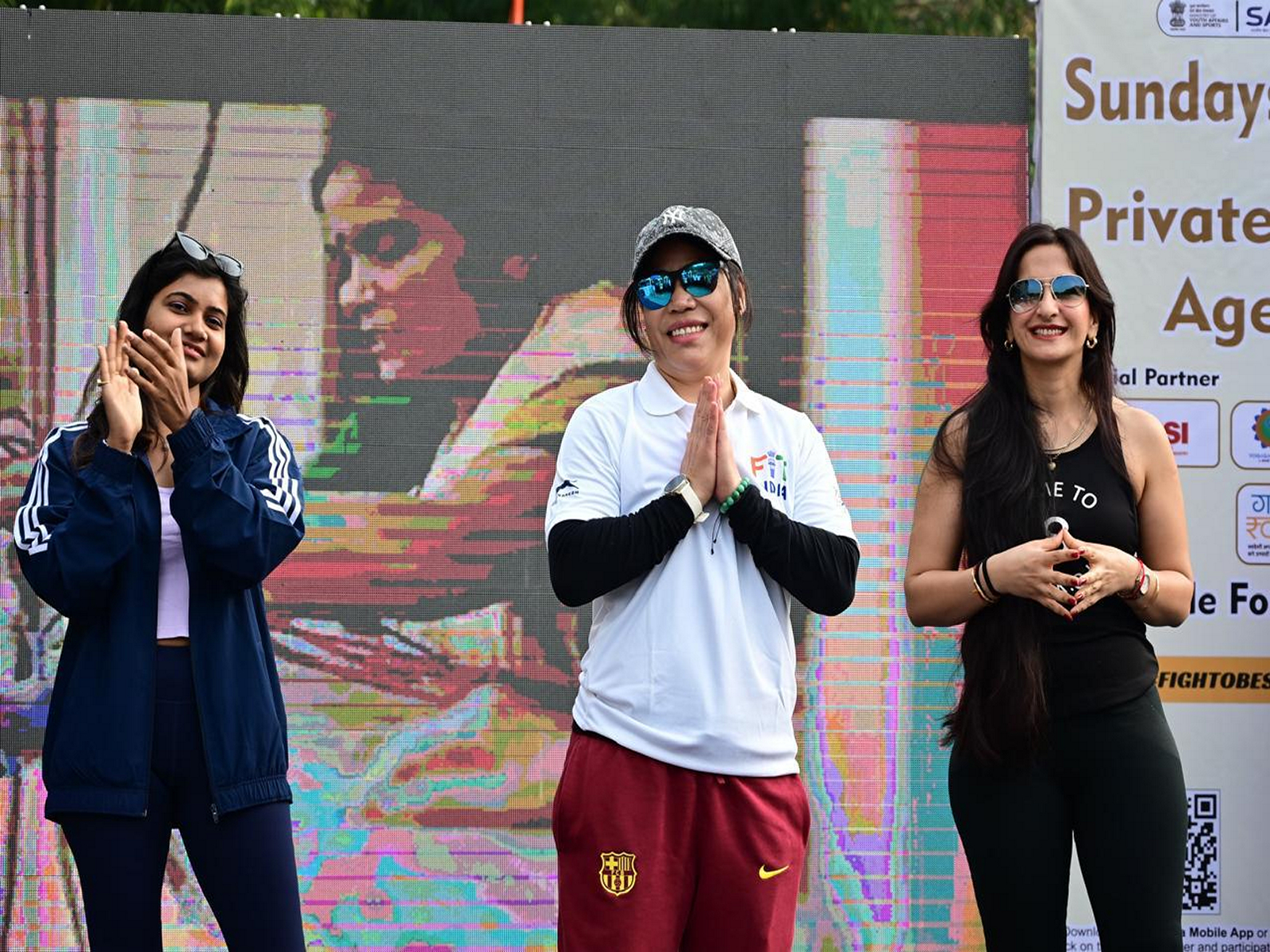 Mary Kom (centre) (Photo: SAI Media)