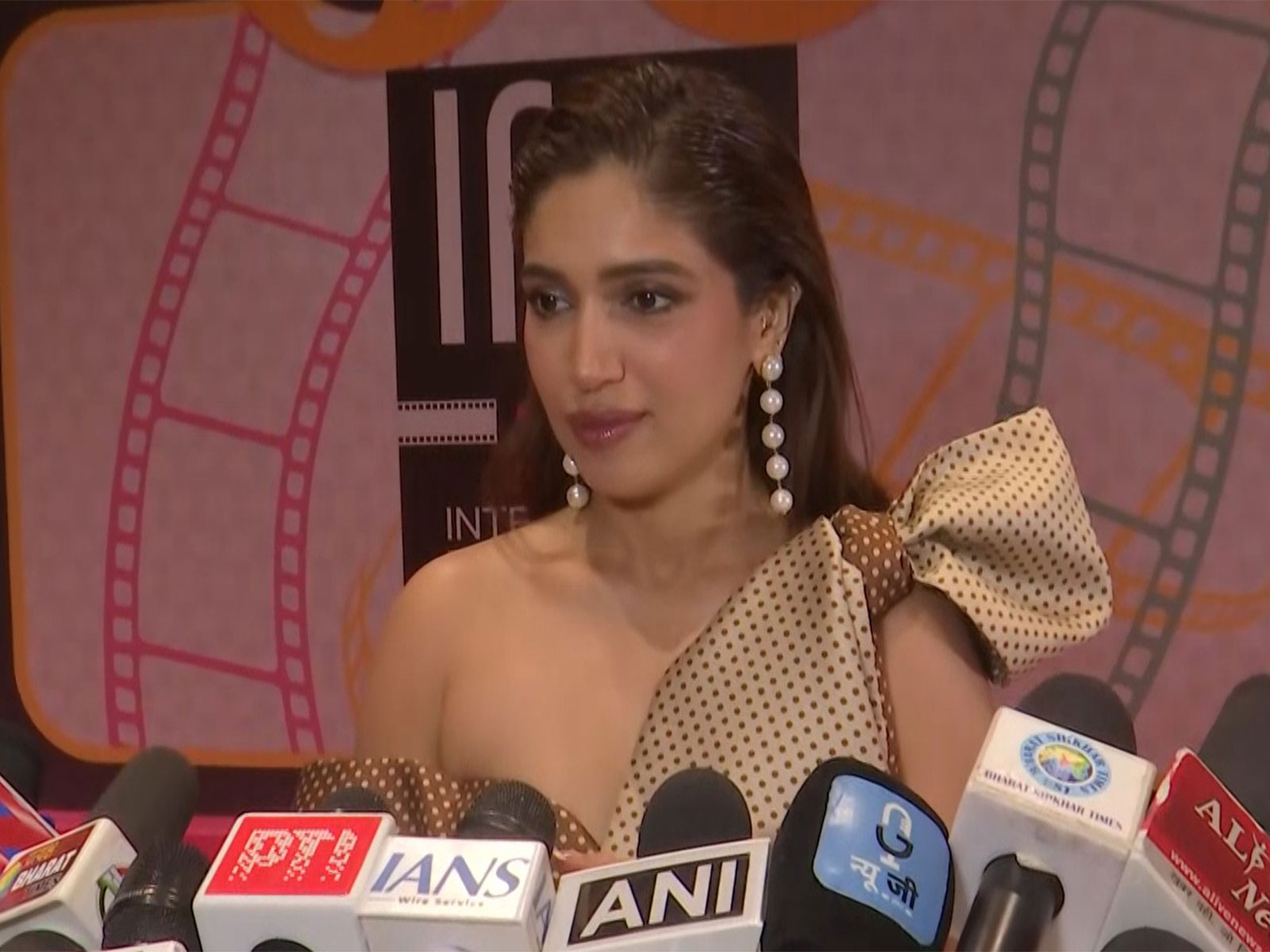 Abtak.com - Entertainment - News Image