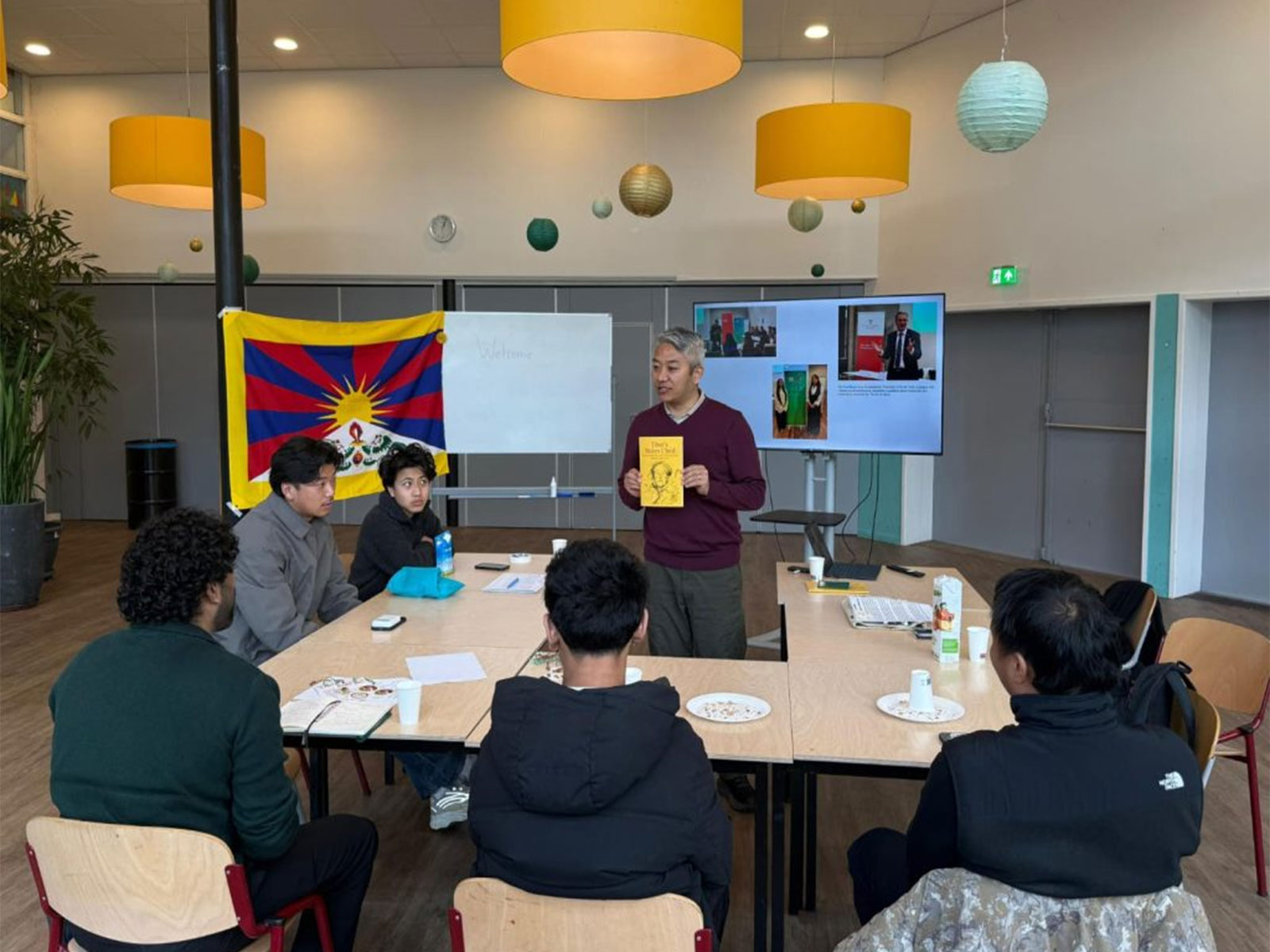 Tibetan youth assembled in Amsterdam (Photp/@CTA_TibetdotNet) Tibetan youth assembled in Amsterdam (Photp/@CTA_TibetdotNet)