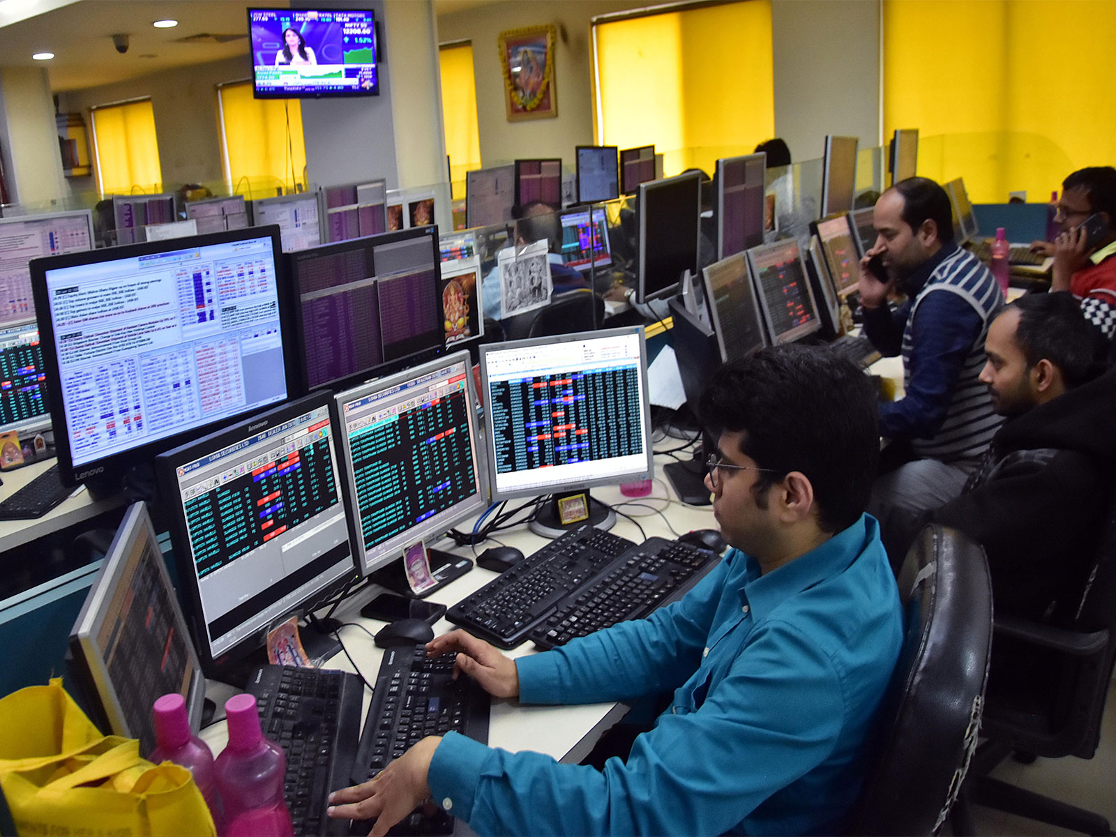 Amid heightened volatility, new investors joining stock markets hit 11-month low: NSE