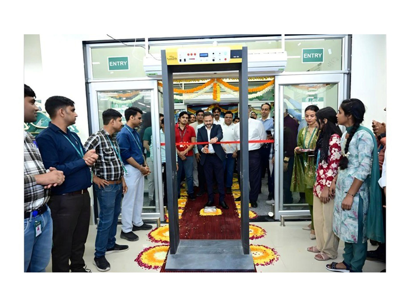 Omaxe strengthens retail mix at Omaxe Connaught Place, Greater Noida with a 50,000+ sq. ft. daily-needs anchor Omaxe strengthens retail mix at Omaxe Connaught Place, Greater Noida with a 50,000+ sq. ft. daily-needs anchor