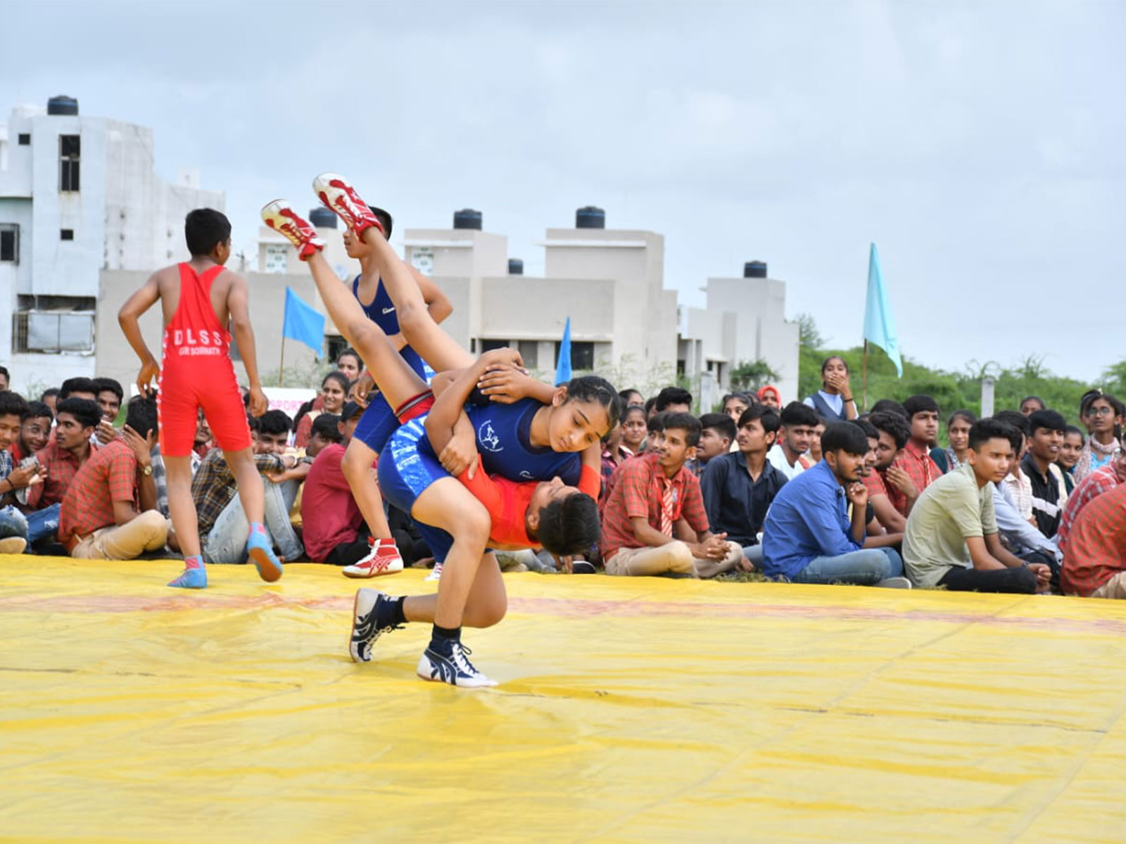 Gujarat school level players in a wrestling match. (Photo/Gujarat CMO)