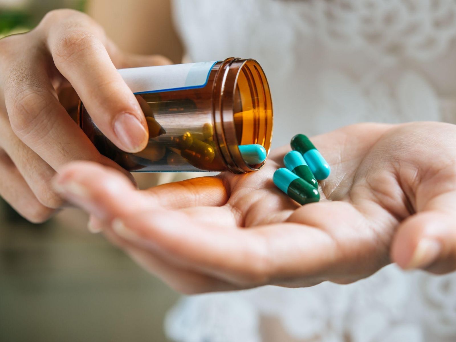 Top Features To Look For In The Best Online Medicine Delivery Website