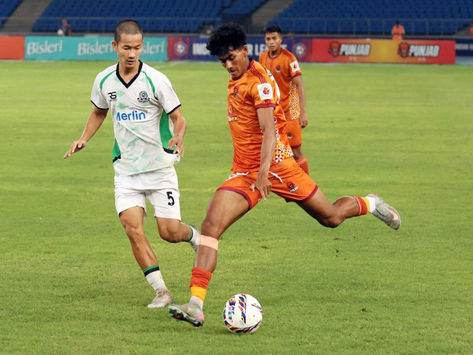 Punjab FC and Mohammedan Sporting Club players in action (Photo: AIFF/ISL)