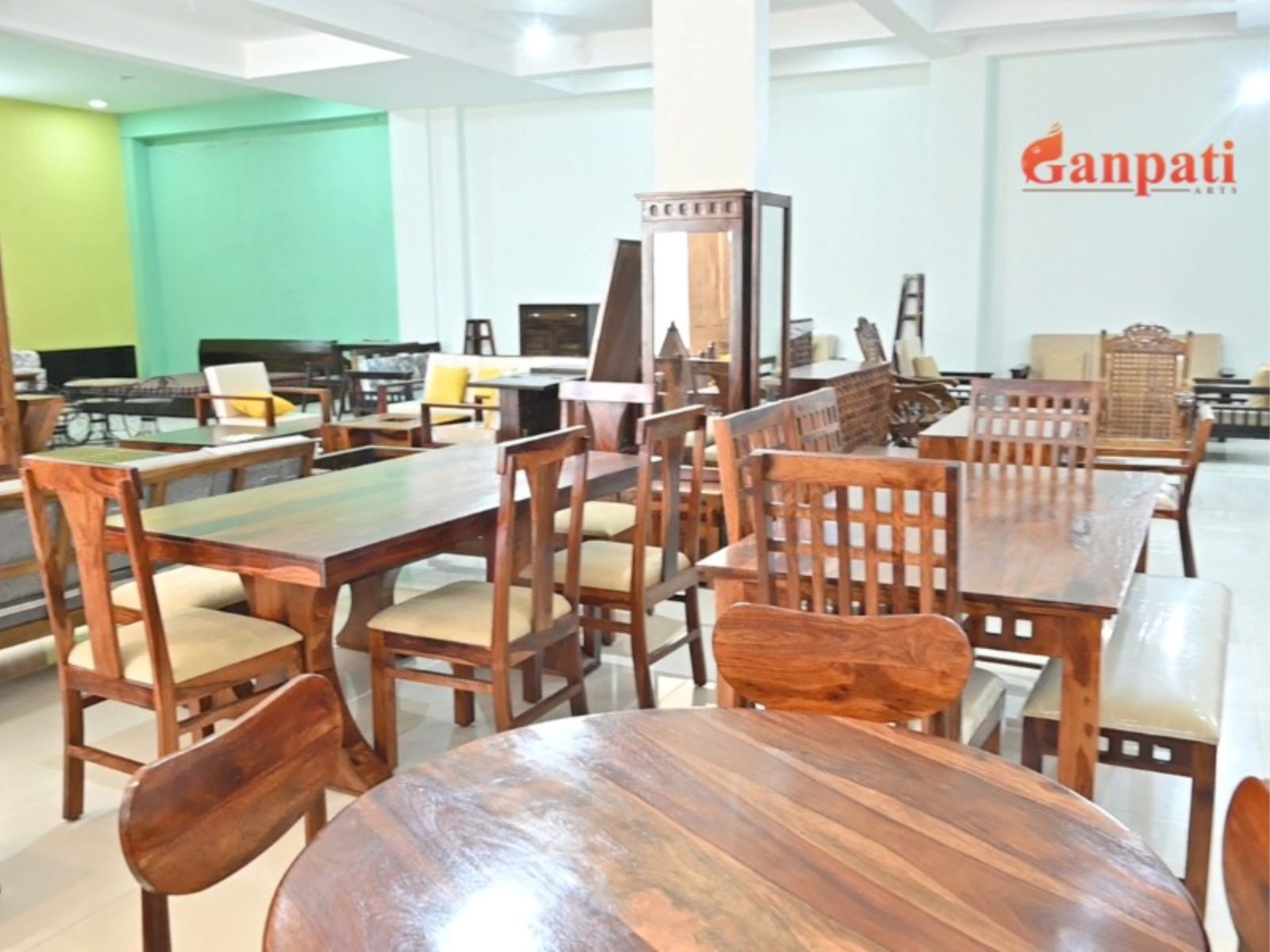 Ganpati Arts Leading the Digital Furniture Revolution: From the Factory Floor to Your Living Room