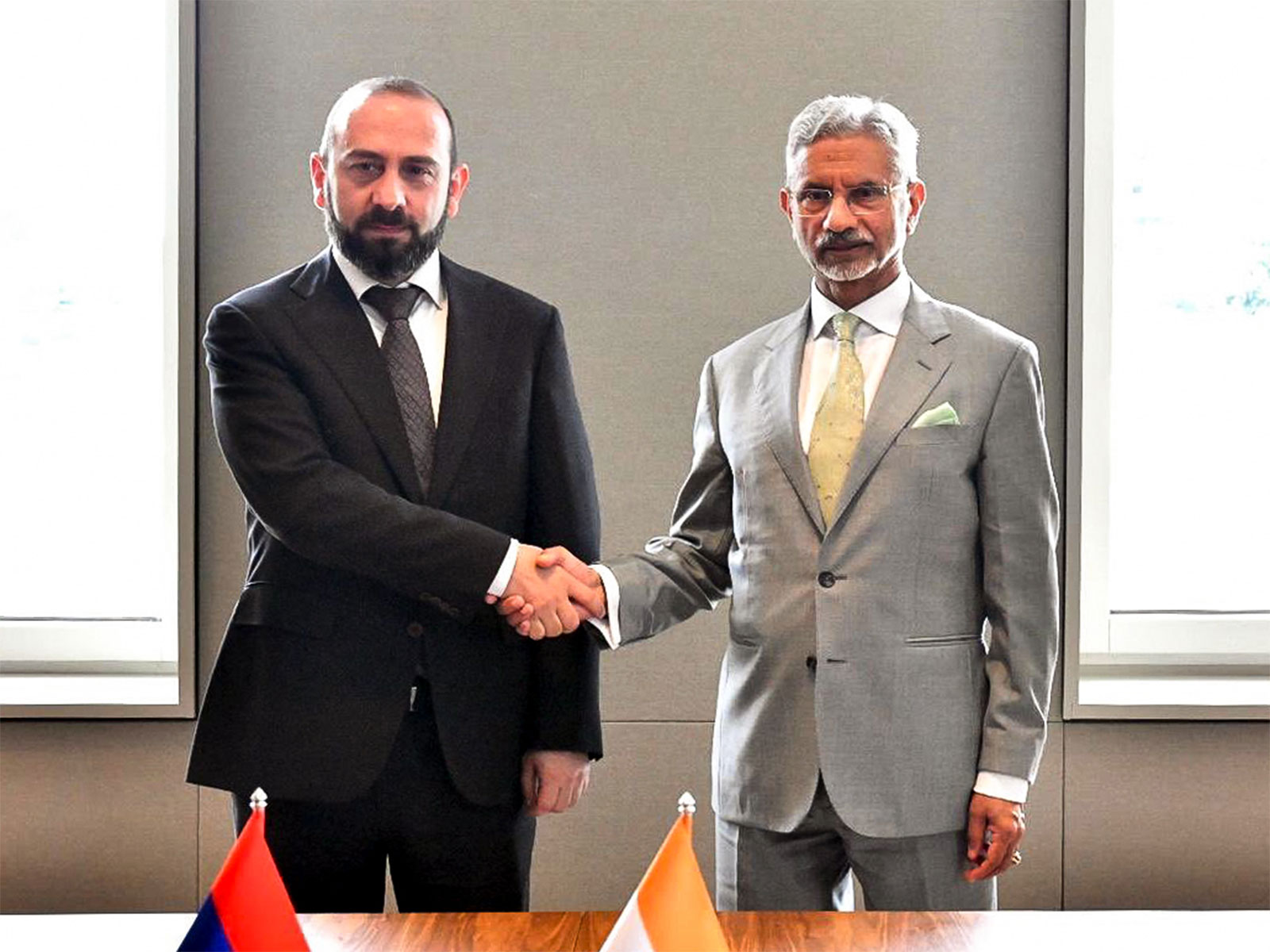 EAM S Jaishankar with Armenian Foreign Minister Ararat Mirzoyan (Photo/ANI) EAM S Jaishankar with Armenian Foreign Minister Ararat Mirzoyan (Photo/ANI)