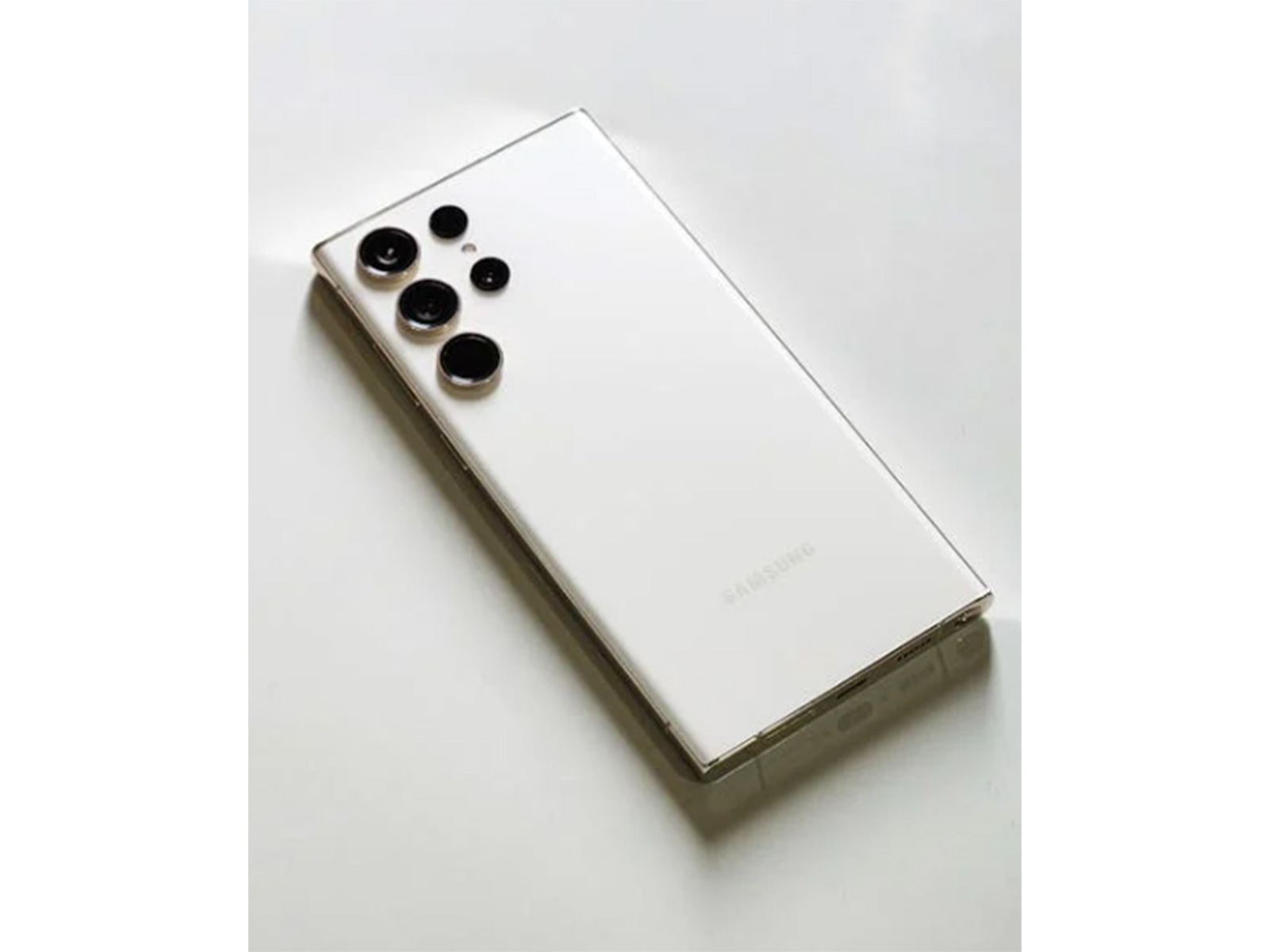 Samsung to discontinue Samsung Messages App in July 2026, urges switch to Google Messages