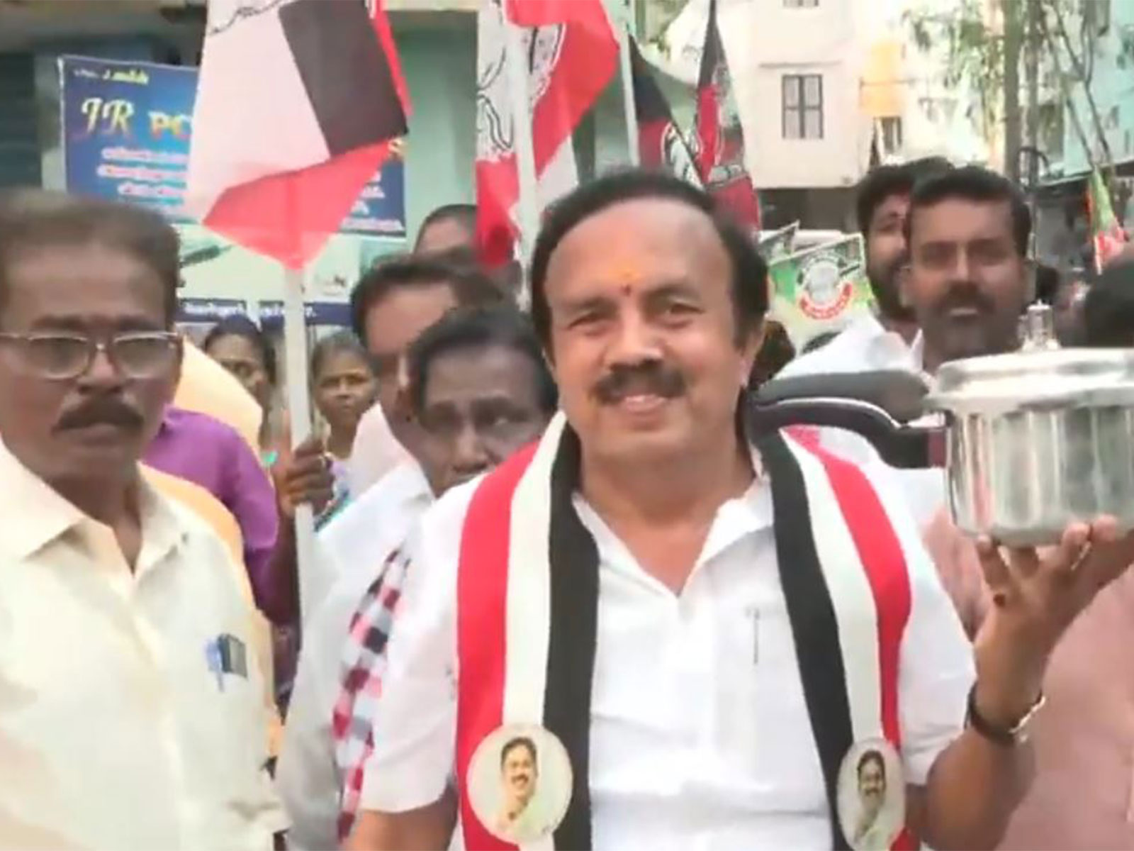 AMMK candidate Rajasekaran, contesting from Tiruchirappalli West, carries out door-to-door campaign in the Tennur area along with NDA allies BJP, AIADMK and PMK cadres, seeking support for the ‘Pressure Cooker’ symbol ahead of Tamil Nadu elections (Photo/ANI)
