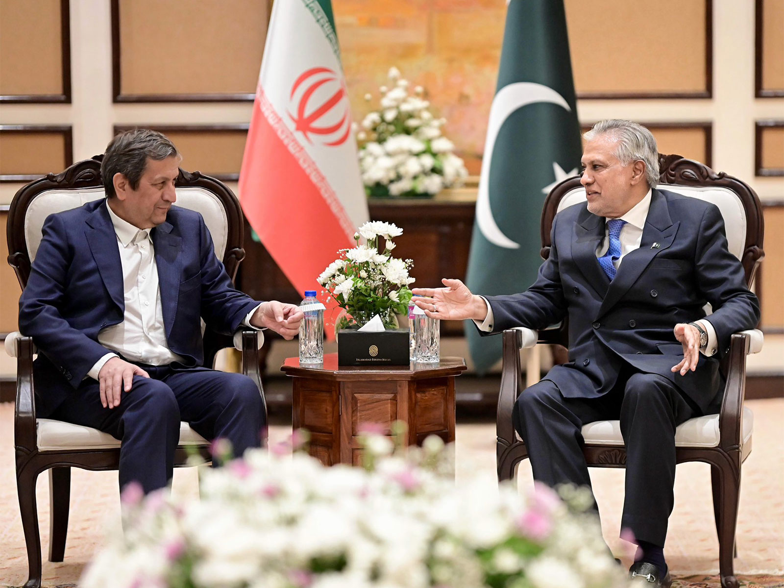 Iran Central Bank Governor Hemmati meets Pakistan's Deputy PM Ishaq Dar (Photo/X/@ForeignOfficePk)
