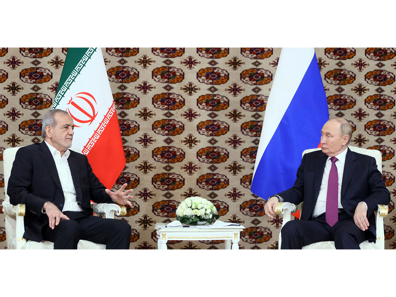 Pezeshkian, Putin discuss regional stability after US-Iran peace talks fail in Islamabad