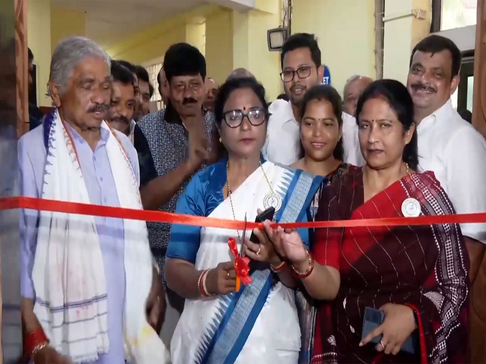 Odisha Assembly Speaker, Bhubaneswar Mayor inaugurates photo exhibition on 78th Capital Foundation Day (Photo/ANI) Odisha Assembly Speaker, Bhubaneswar Mayor inaugurates photo exhibition on 78th Capital Foundation Day (Photo/ANI)