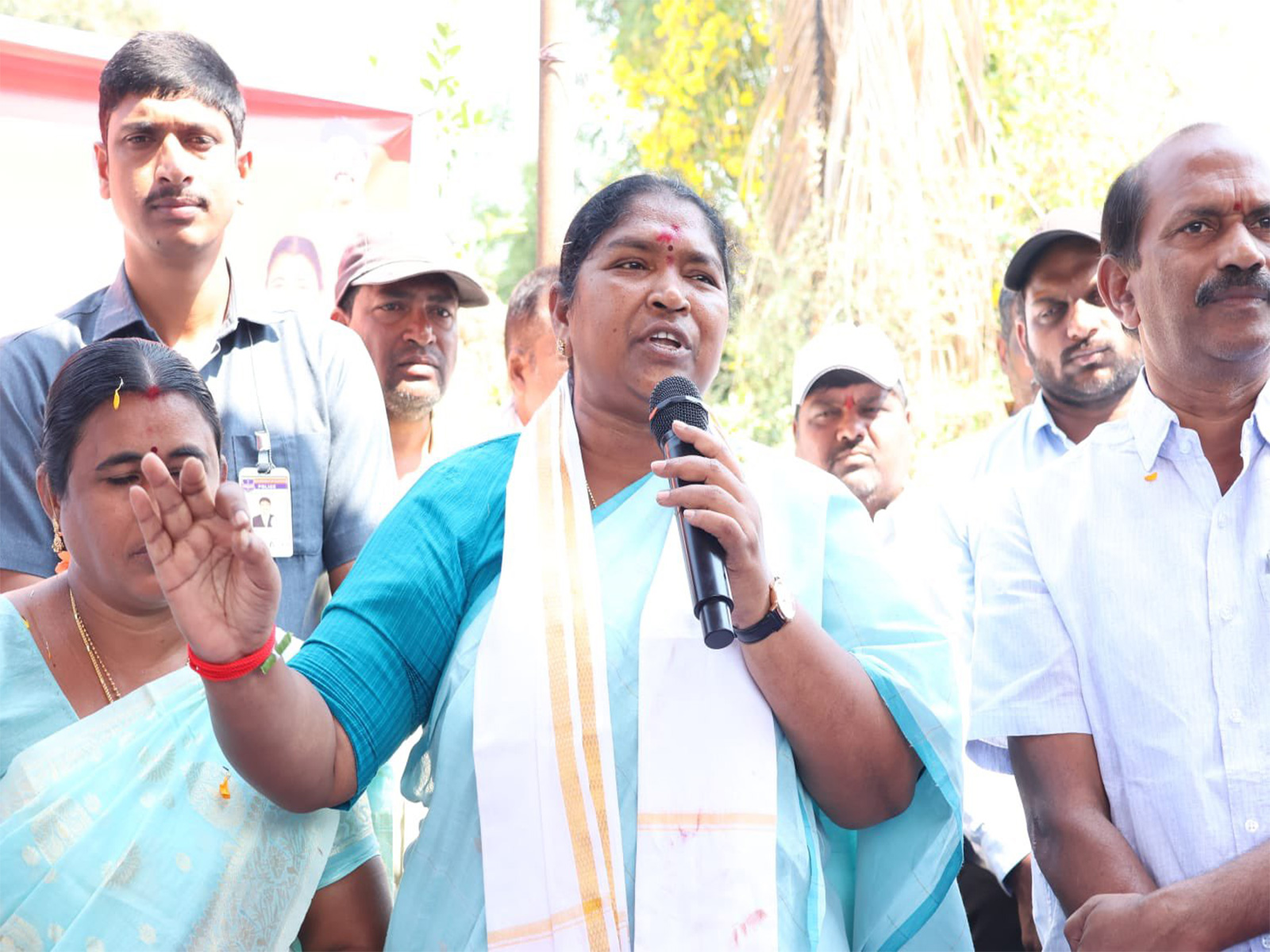 Telangana’s Minister for Women and Child Welfare Danasari Anasuya Seethakka (Photo:X/@IPRTelangana