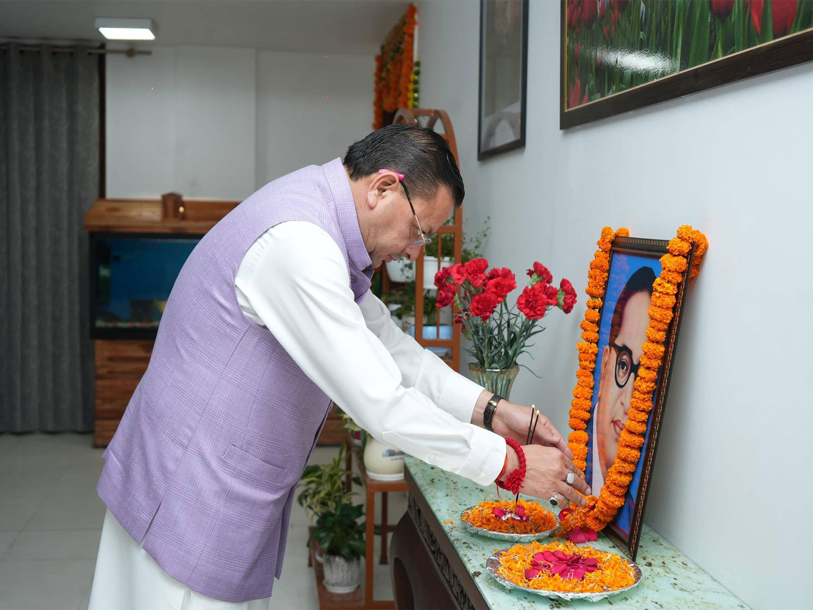 Uttarakhand CM Dhami pays tribute to B.R. Ambedkar (Photo/ANI)