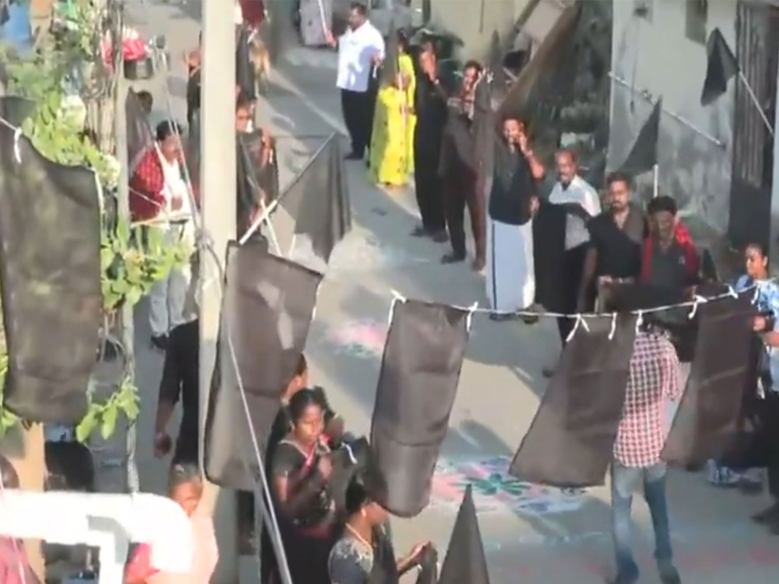 DMK workers stage protest against (Photo/ANI)