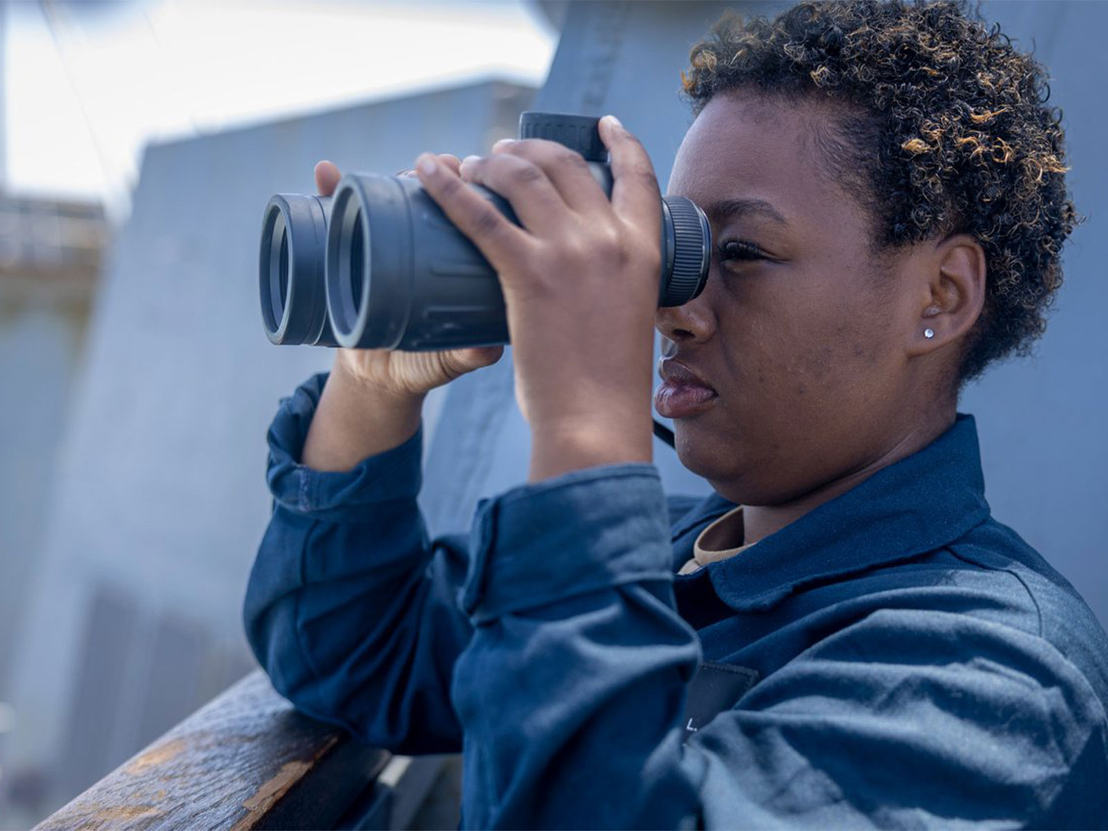 Sailor aboard guided-missile destroyer USS Delbert D. Black (DDG 119) (Photo/X/@CENTCOM)
