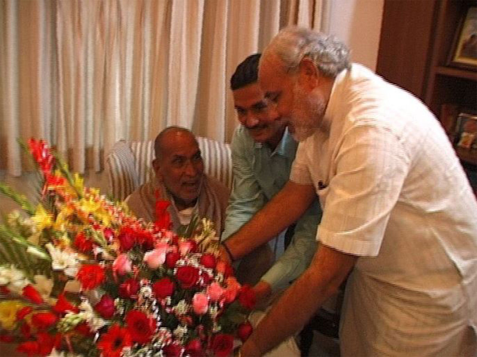 PM Modi pays tribute to Chandra Shekhar on his birth anniversary (Photo/X@narendramodi)