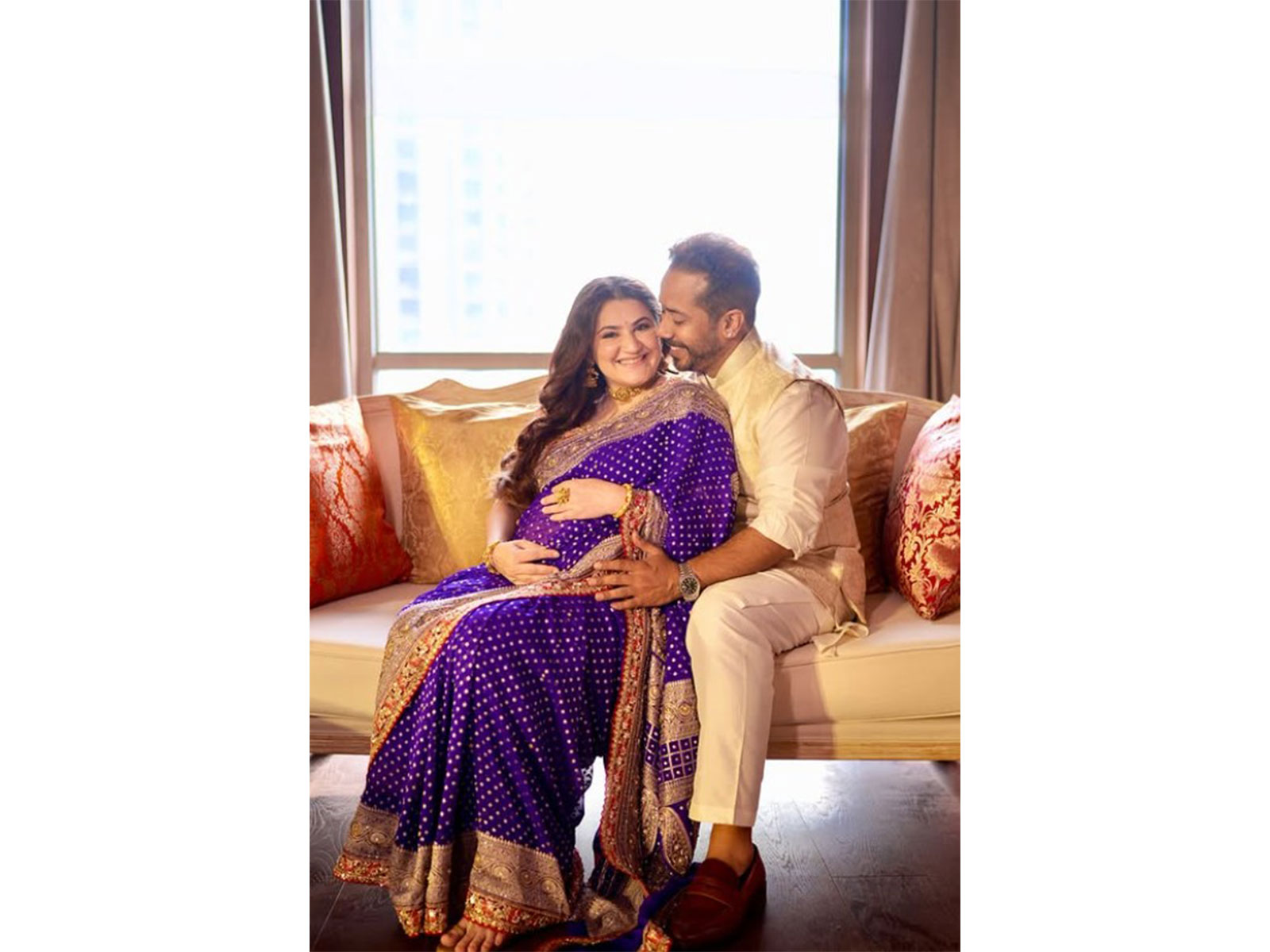 Shivaleeka Oberoi, Abhishek Pathak (Photo/Instagram/ @shivaleekaoberoi) Shivaleeka Oberoi, Abhishek Pathak (Photo/Instagram/ @shivaleekaoberoi)