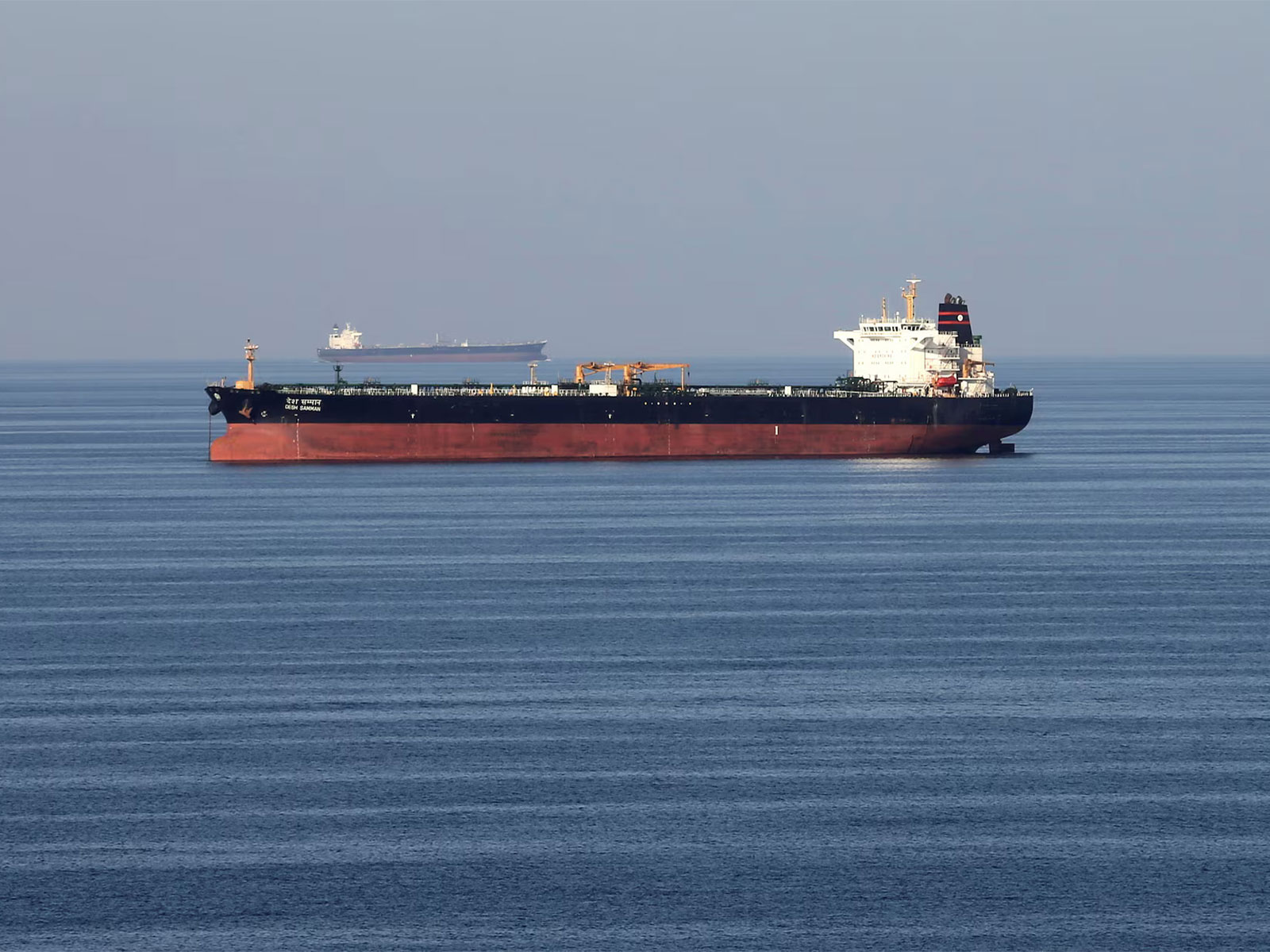 Oil tankers transit through the Strait of Hormuz. (Photo/Reuters)