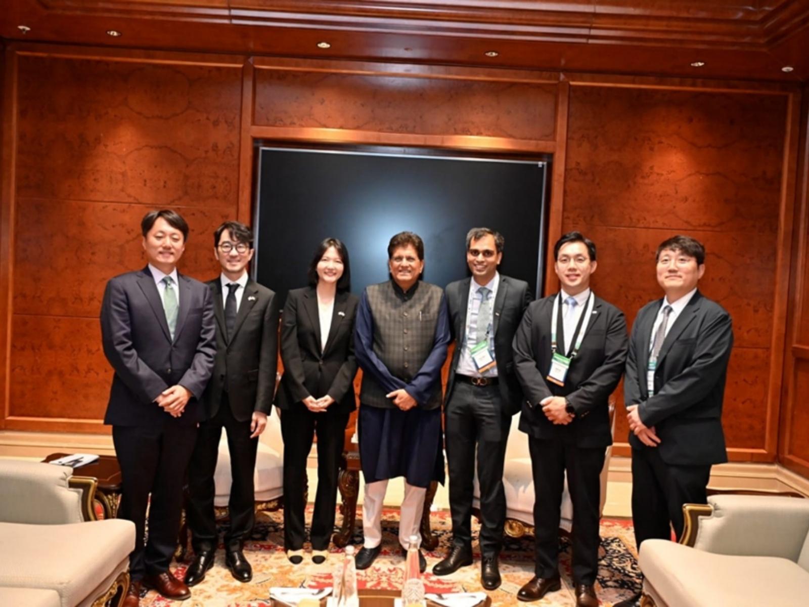 KRAFTON, Naver and Mirae Asset leadership with Union Minister Piyush Goyal during the announcement of the INR 6000 crore India-focused Unicorn Growth Fund in New Delhi