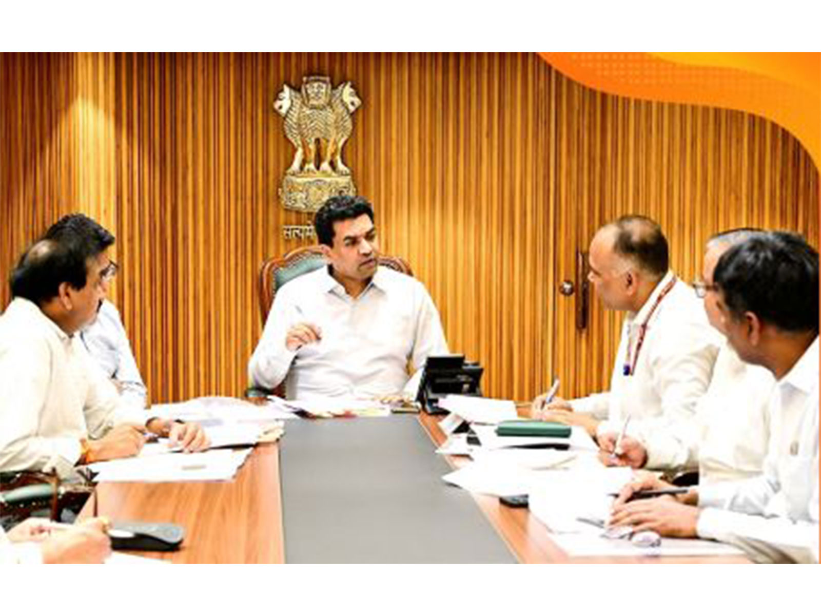 Delhi Minister Kapil Mishra during the meeting (Photo: @KapilMishra_IND/X) Delhi Minister Kapil Mishra during the meeting (Photo: @KapilMishra_IND/X)