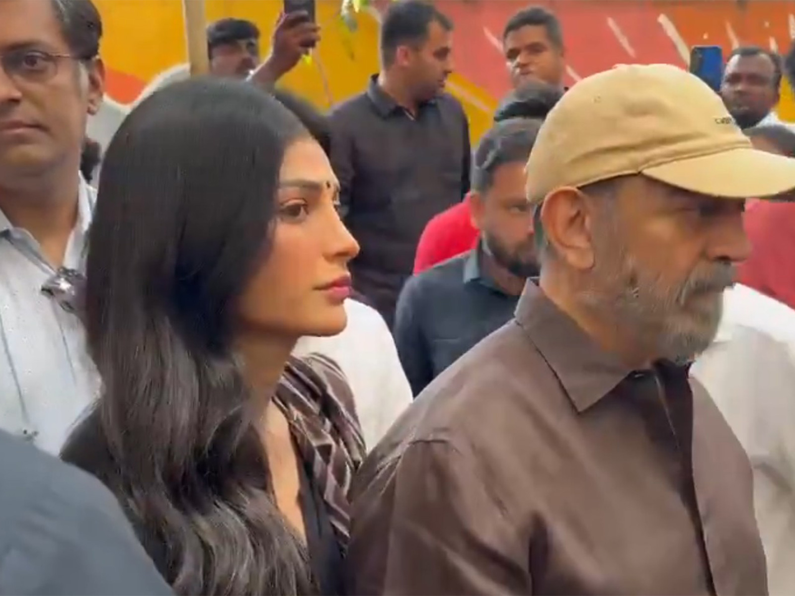 Kamal Haasan, Shruti Haasan (Photo /ANI) Kamal Haasan, Shruti Haasan (Photo /ANI)