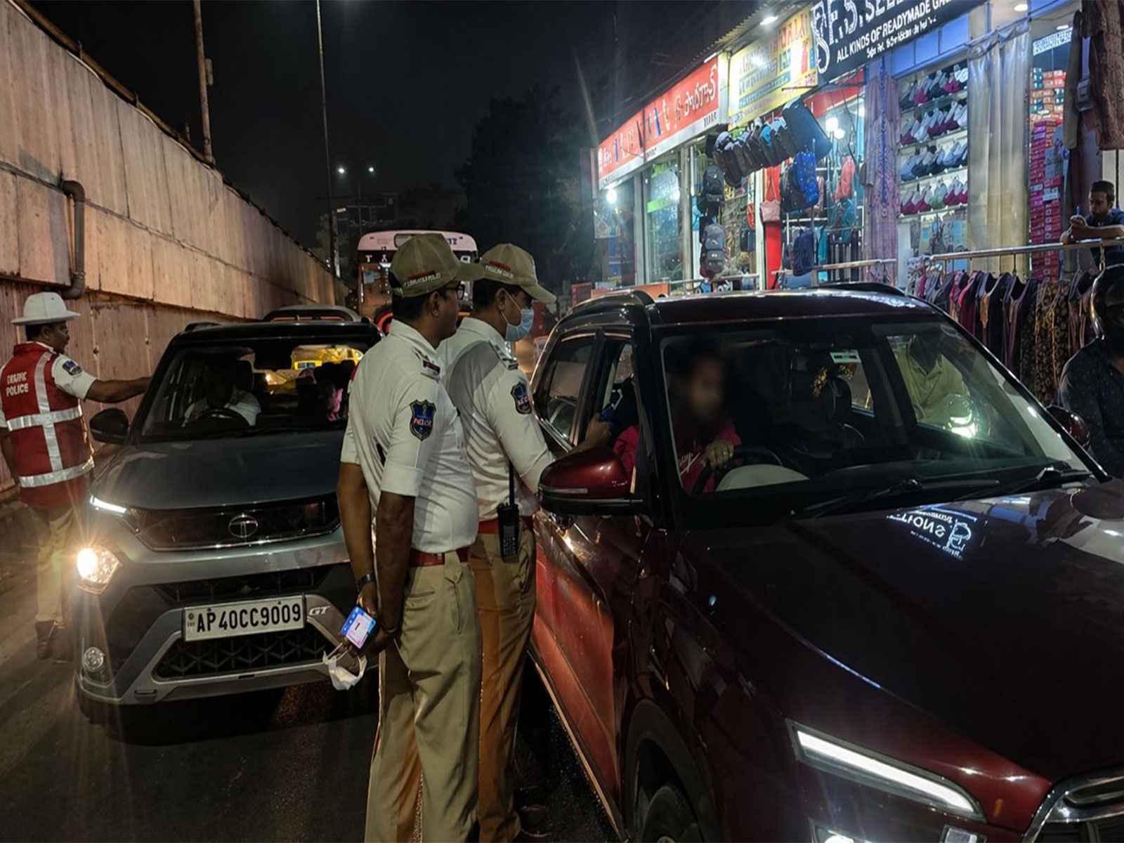 Cyberabad Traffic Police conduct a special drunk driving enforcement drive, apprehending 245 offenders over the weekend (Photo/Cyberabad Police) Cyberabad Traffic Police conduct a special drunk driving enforcement drive, apprehending 245 offenders over the weekend (Photo/Cyberabad Police)
