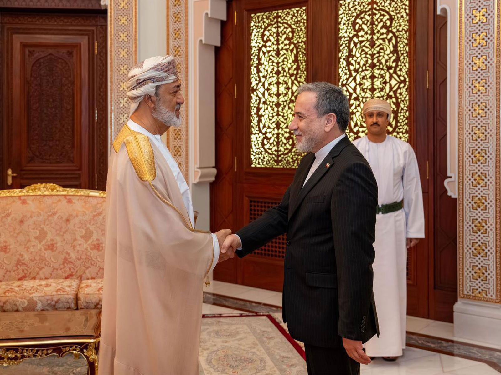 Iran’s Foreign Minister Abbas Araghchi with Oman’s Sultan Haitham bin Tariq in Muscat (Photo/X/@araghchi) Iran’s Foreign Minister Abbas Araghchi with Oman’s Sultan Haitham bin Tariq in Muscat (Photo/X/@araghchi)