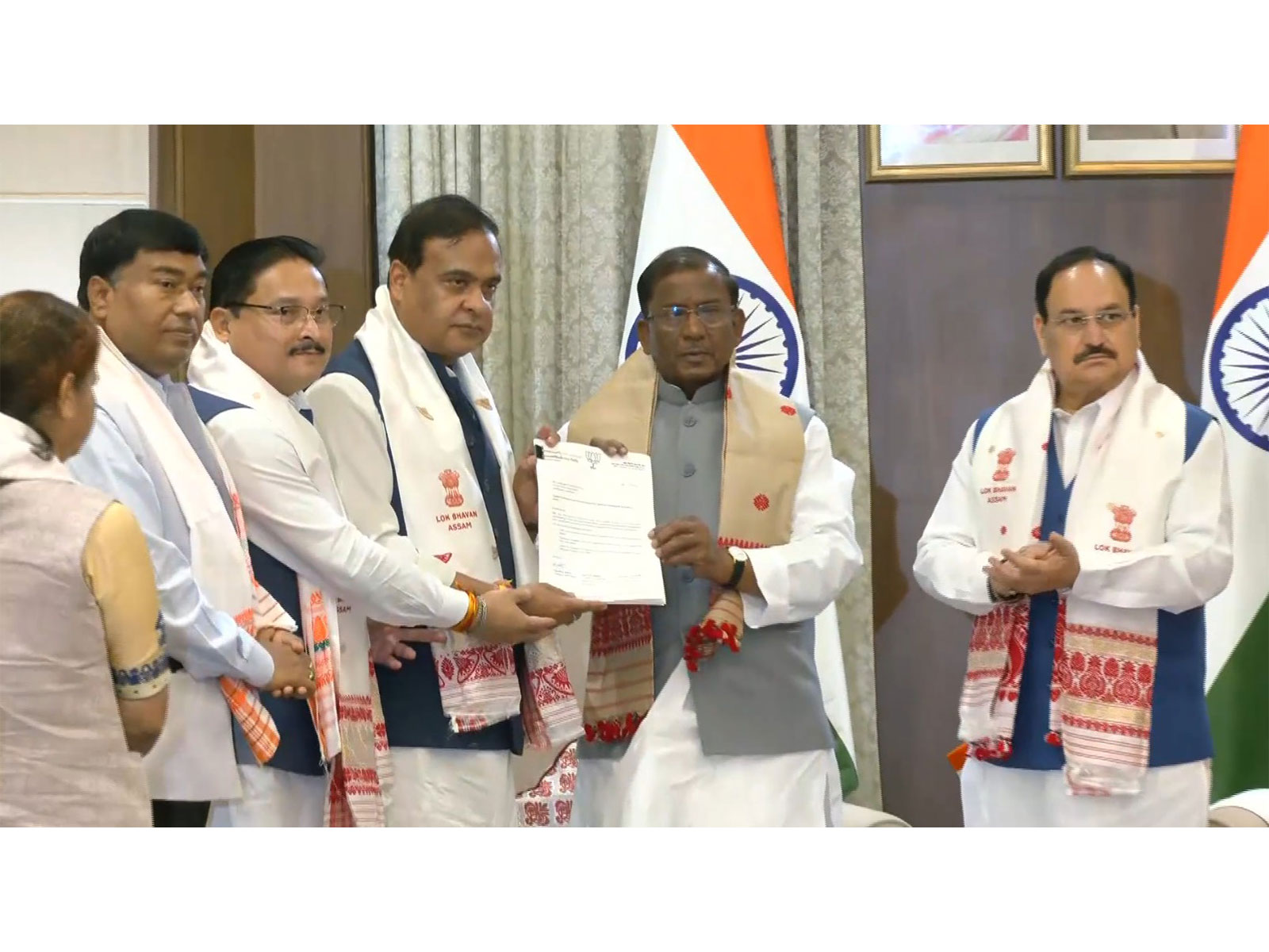 Leader of BJP Legislature Party and NDA Legislature Party in Assam, Himanta Biswa Sarma with Assam Governor Lakshman Prasad Acharya (Photo/ANI) Leader of BJP Legislature Party and NDA Legislature Party in Assam, Himanta Biswa Sarma with Assam Governor Lakshman Prasad Acharya (Photo/ANI)