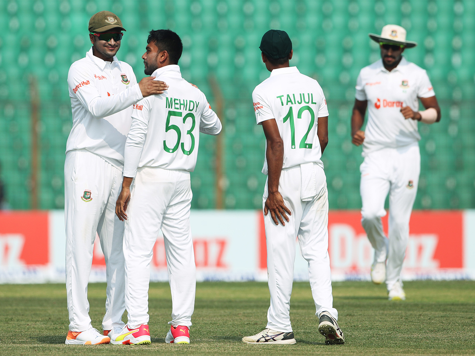 Bangladesh cricketers (Photo: ANI)