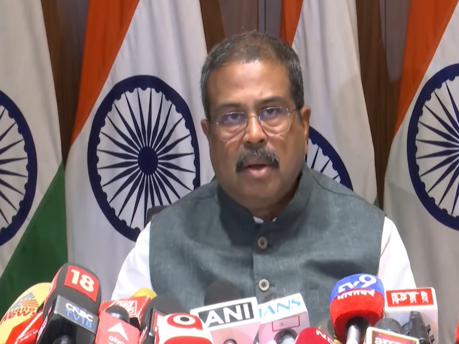 Will not let malpractice happen again": Education Minister Pradhan on NEET  paper-leak, announces CBT mode exam from next year