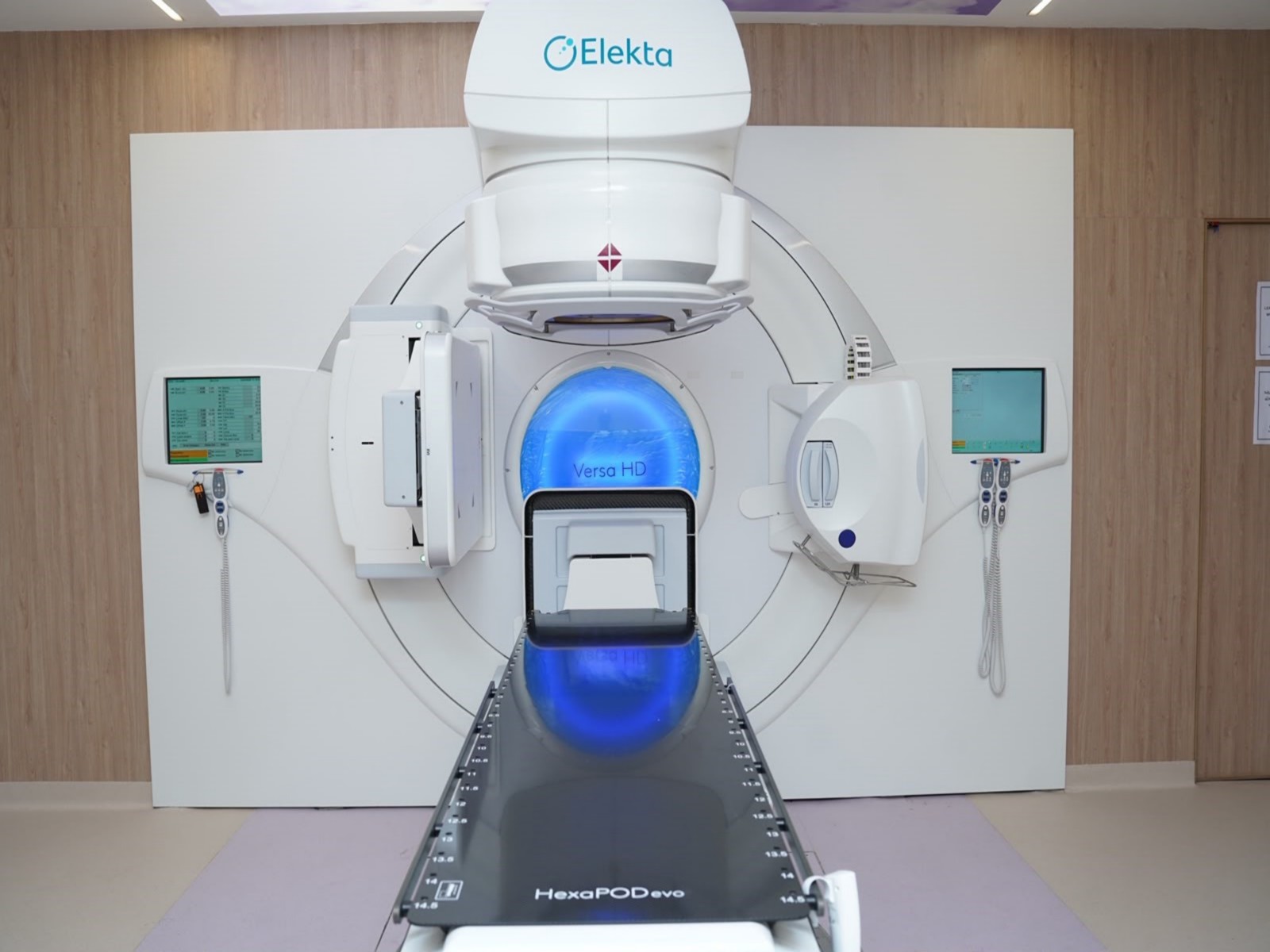 Precision Radiation Planning with PET-CT in Head & Neck Cancer Precision Radiation Planning with PET-CT in Head & Neck Cancer