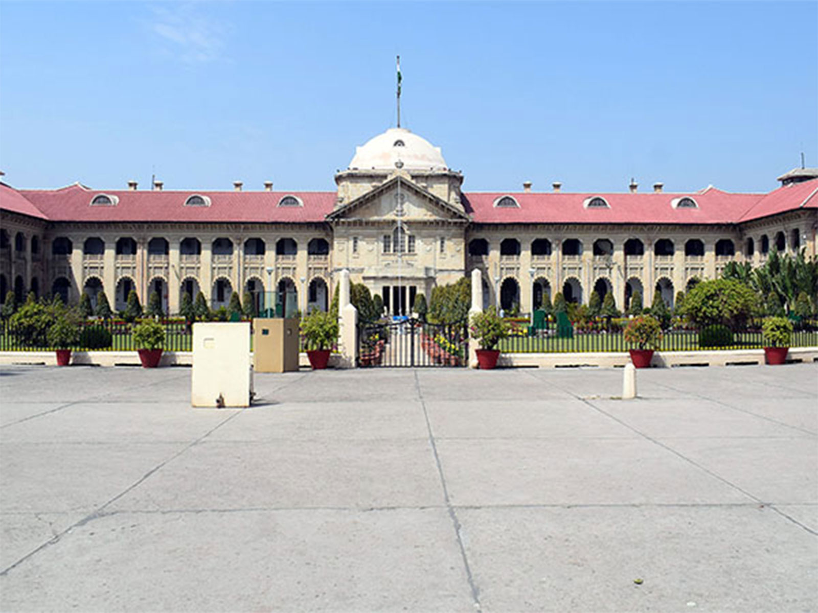 Allahabad High Court (Photo/ANI) Allahabad High Court (Photo/ANI)