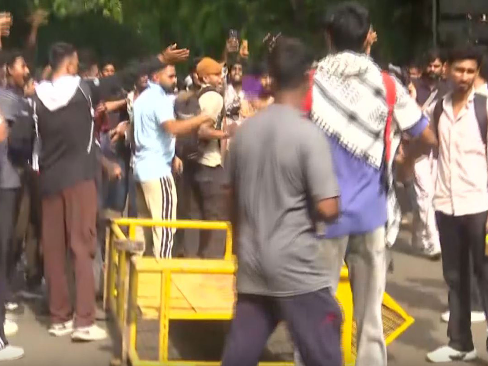 Student led protests against NEET paper leak continue in New Delhi (Photo/ANI)