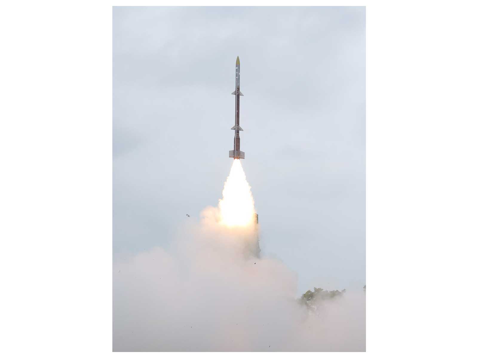 DRDO conducts successful maiden flight-test of ‘Kusha’ Long-Range Surface-to-Air Missile (Photo: Ministry of Defence)