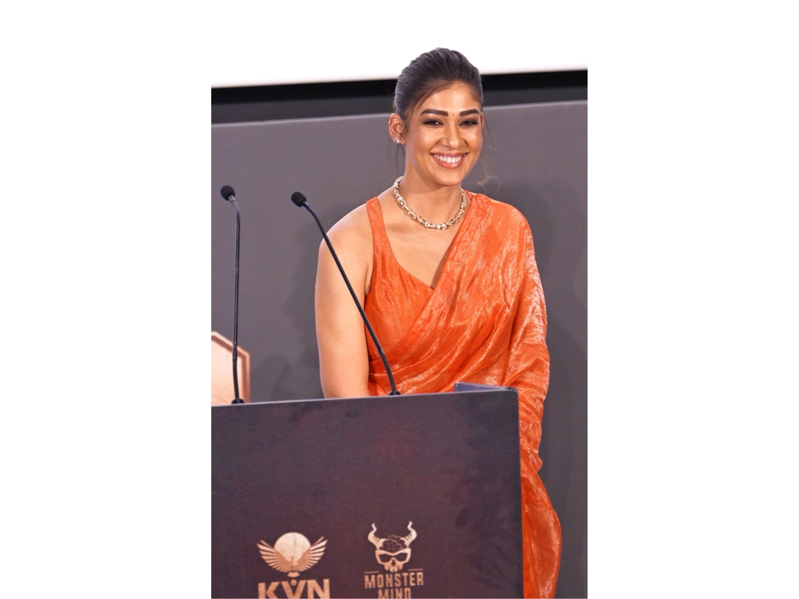 Nayanthara Embraces Understated Luxury in Tamannah Fine Jewellery Nayanthara Embraces Understated Luxury in Tamannah Fine Jewellery