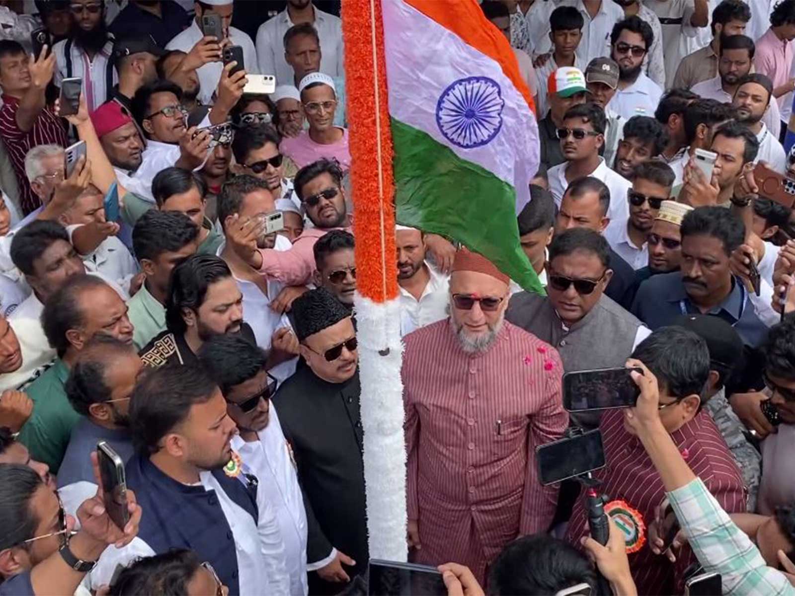 Hyderabad: AIMIM chief Asaduddin Owaisi hoists national flag on 80th Independence Day