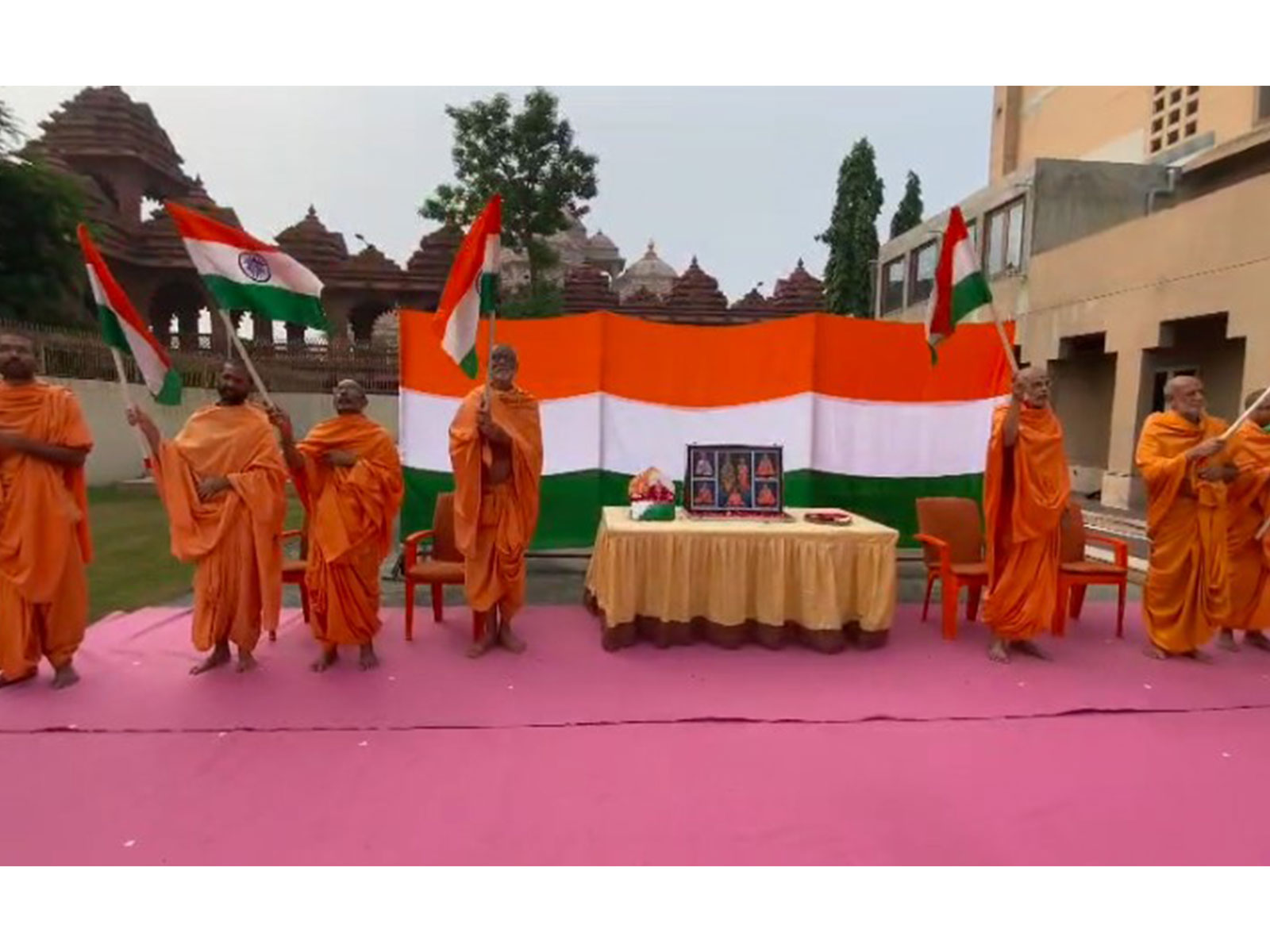 Delhi: 80th Independence Day celebrated with great fervor at Akshardham Temple