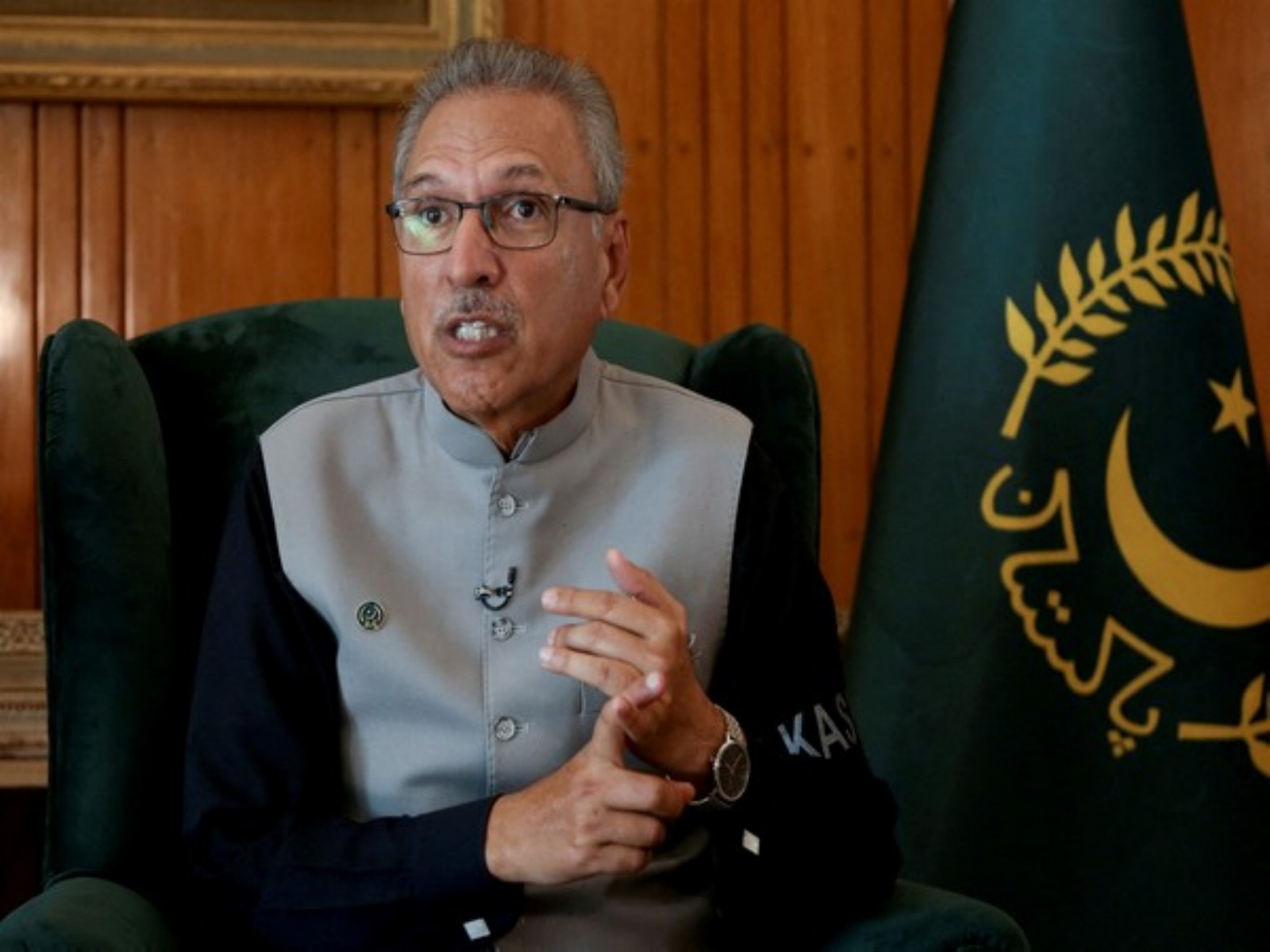 "Imran Khan's medical reports are alarming": Former Pakistan President Arif Alvi raises health concerns