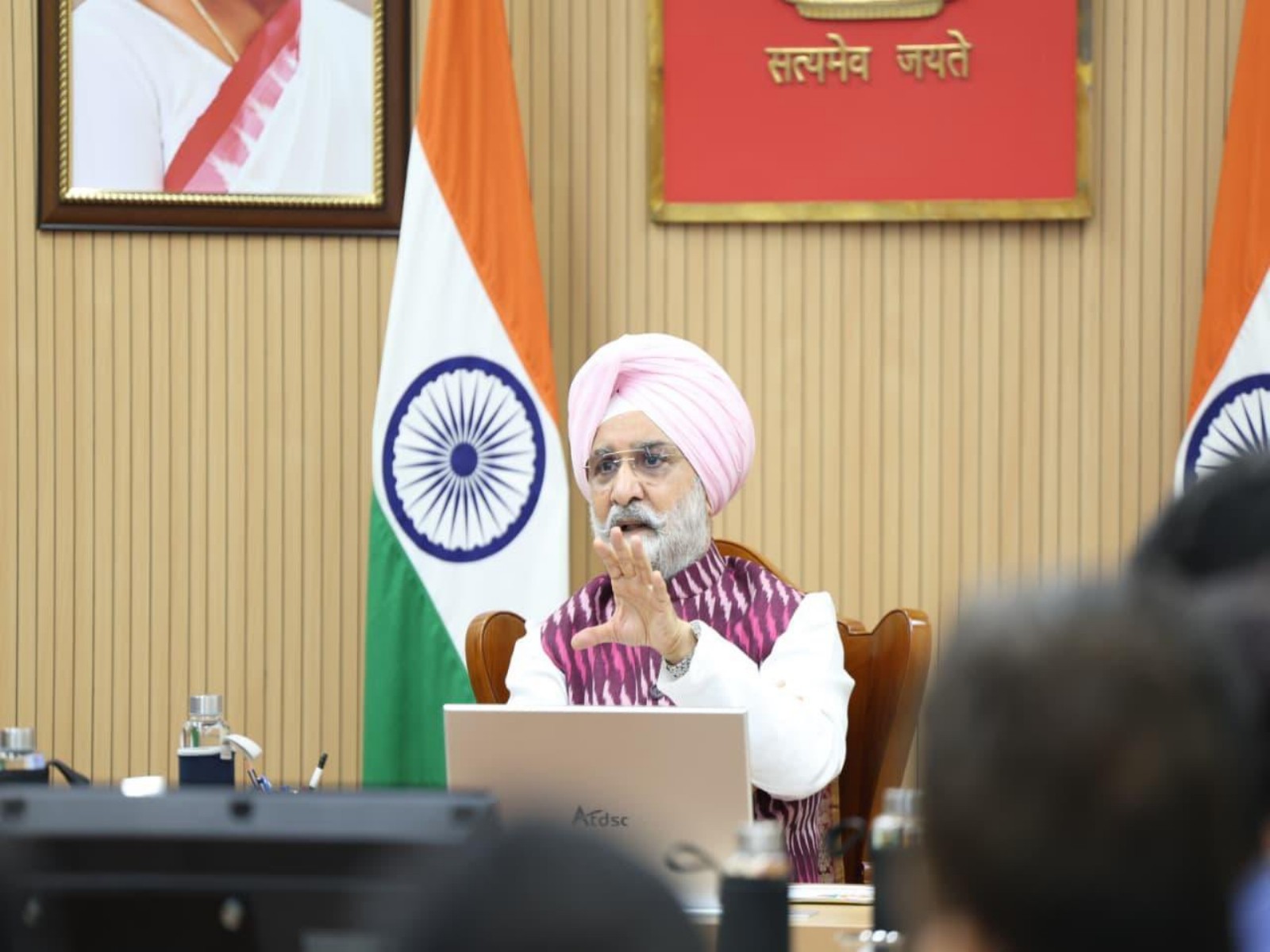 Delhi LG reviews specialised policing measures for women, senior citizens
