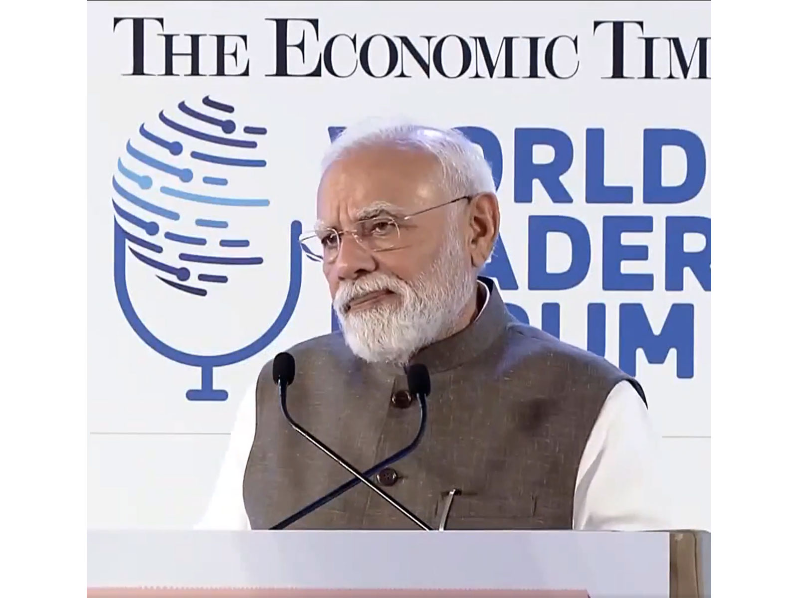 World sees India as bright spot for growth and hope: PM Modi