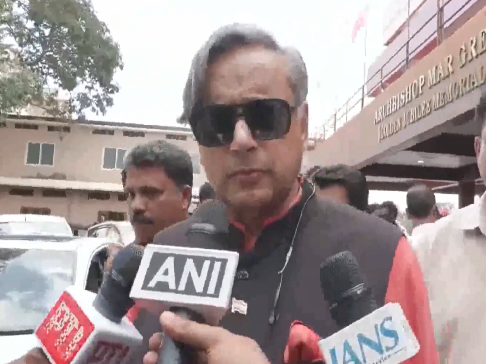 "We have playing one stanza....." Shashi Tharoor amid Vande Mataram row