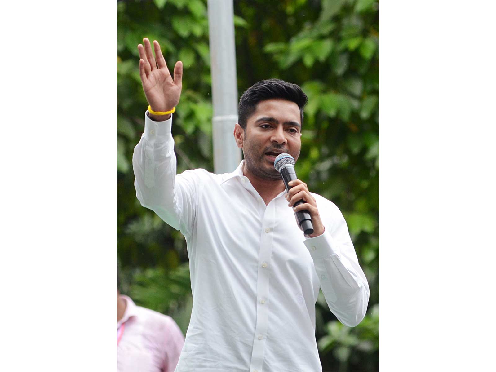 Abhishek Banerjee moves SC seeking speedy decision on disqualification of 20 rebel TMC MPs