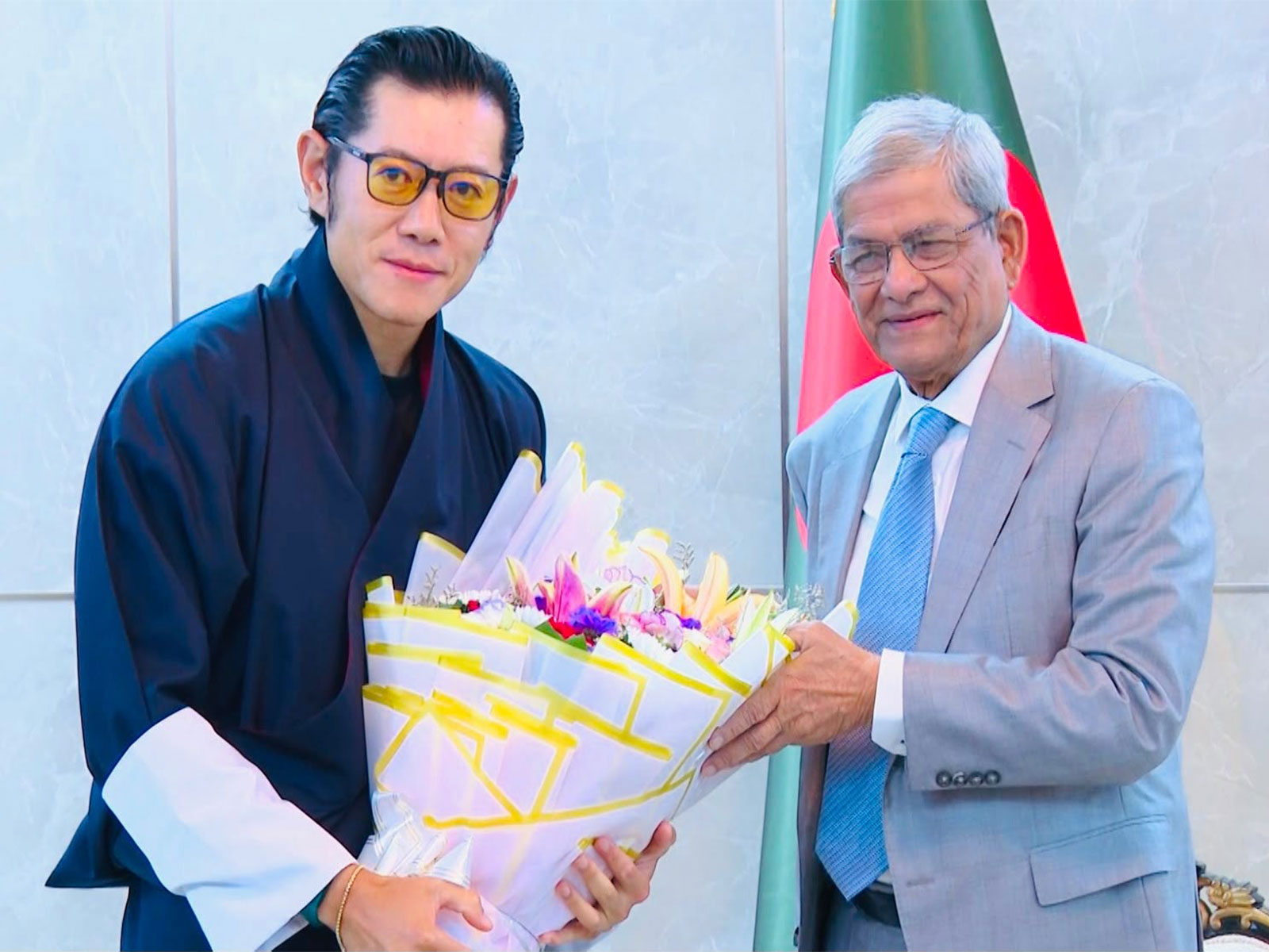 Bhutan King meets Bangladesh President Mirza Fakhrul during Dhaka transit