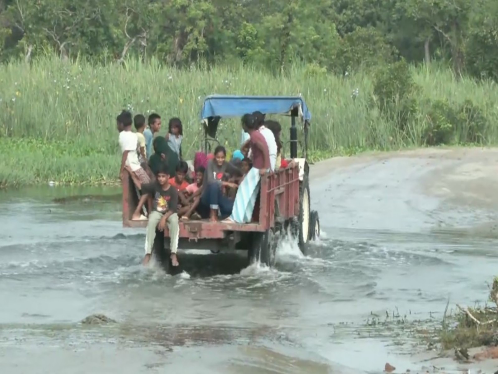 UP-Bihar border villages on alert following Nepal floods; waterlogged roads disrupt connectivity