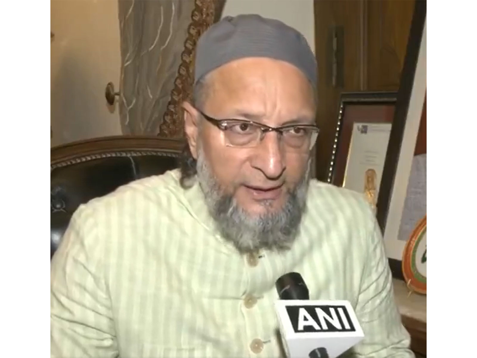 "Judicial discipline dictates Allahabad HC should not have delivered verdict till Sabarimala judgment": Owaisi on Hijab order