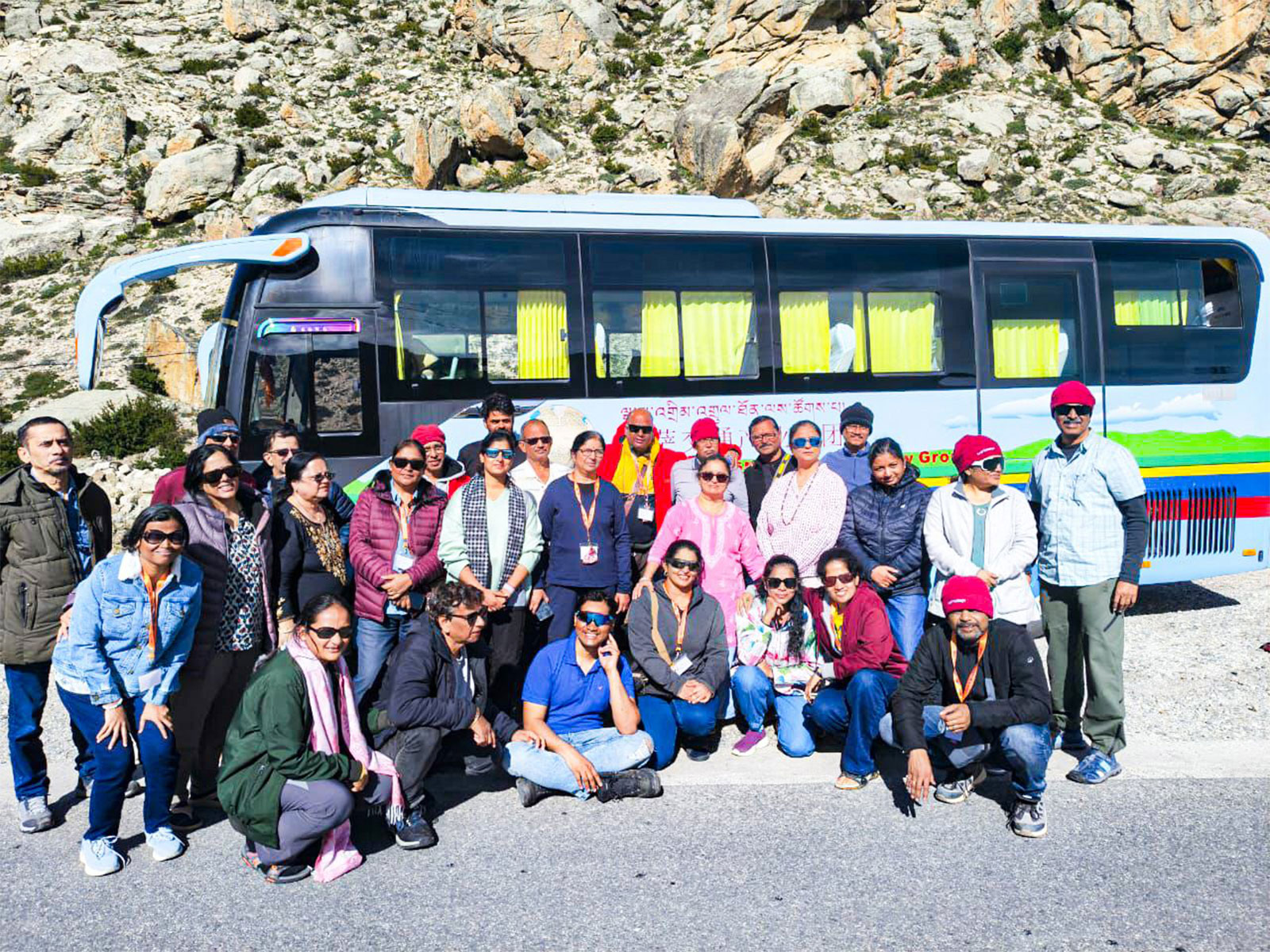37 devotees from Maharashtra stranded in Tibet's Saga depart for Kathmandu after CM Fadnavis' intervention